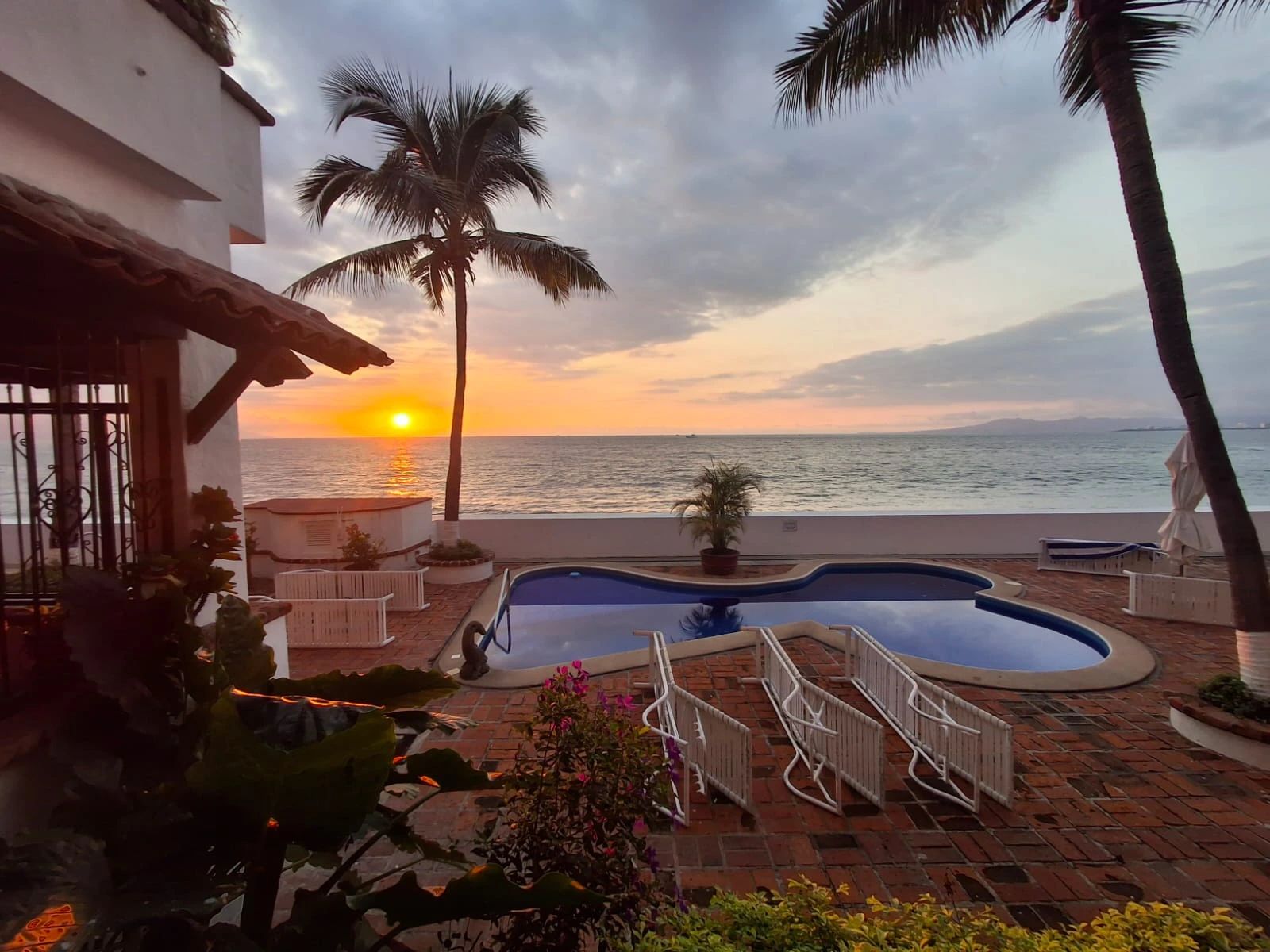 Condo Playa Camarones